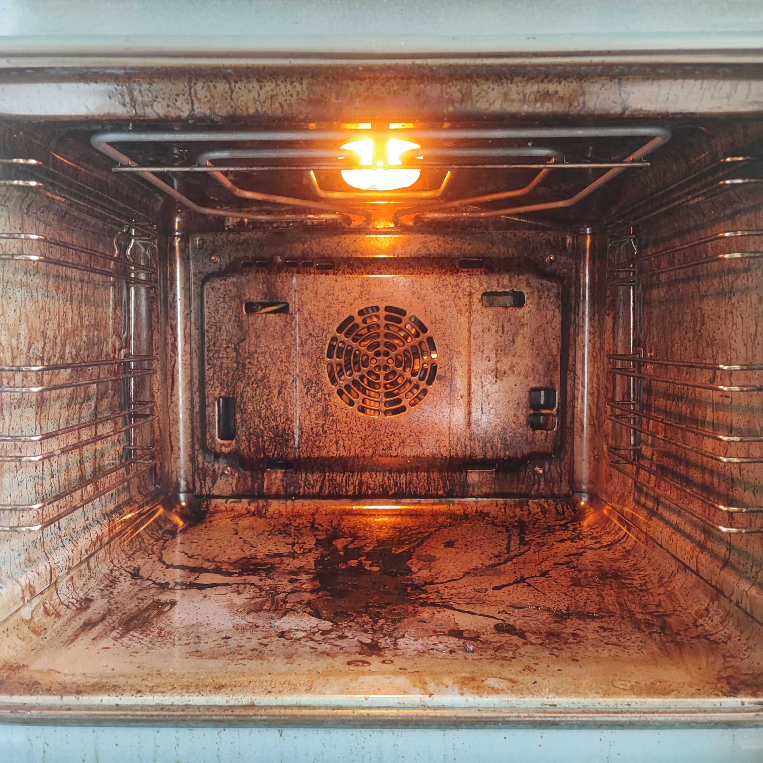 Home How to clean a self cleaning oven without using the self cleaning function - Very grease oven